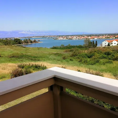 Διαμέρισμα Monika